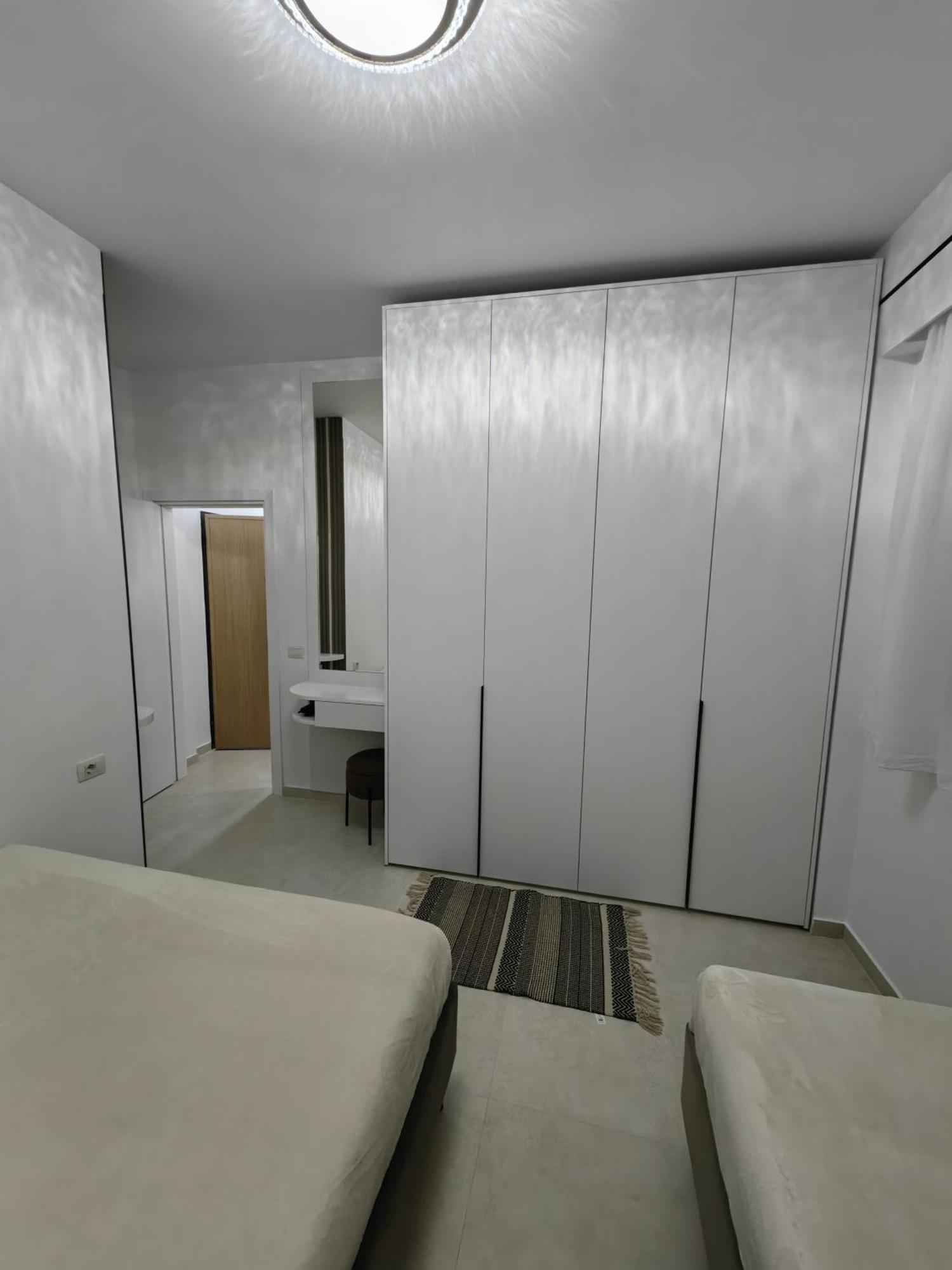 Lungomare Luxury Sea View Apartaments Vlorë Zimmer foto
